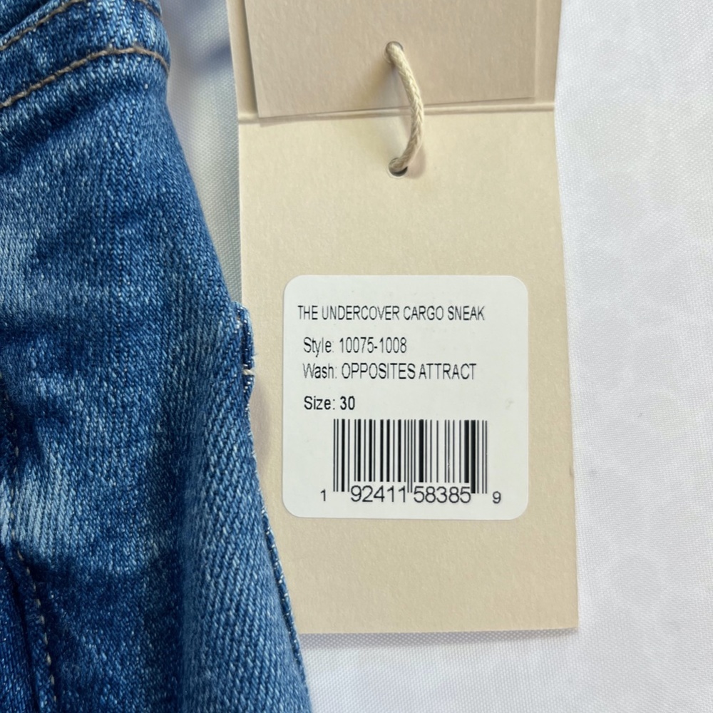 NWT Mother Undercover Cargo Sneak Jeans (Wash: opposites attract) Size 30 - Picture 7 of 13